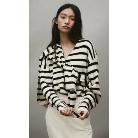 H&M NWT Oversized Black and Beige Striped Sweater- Size L - Picture 1 of 10